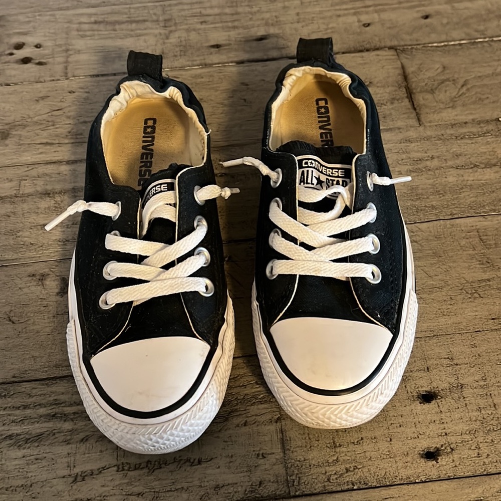 Women’s Slip on Classic Converse Sneakers Black Size 5.5